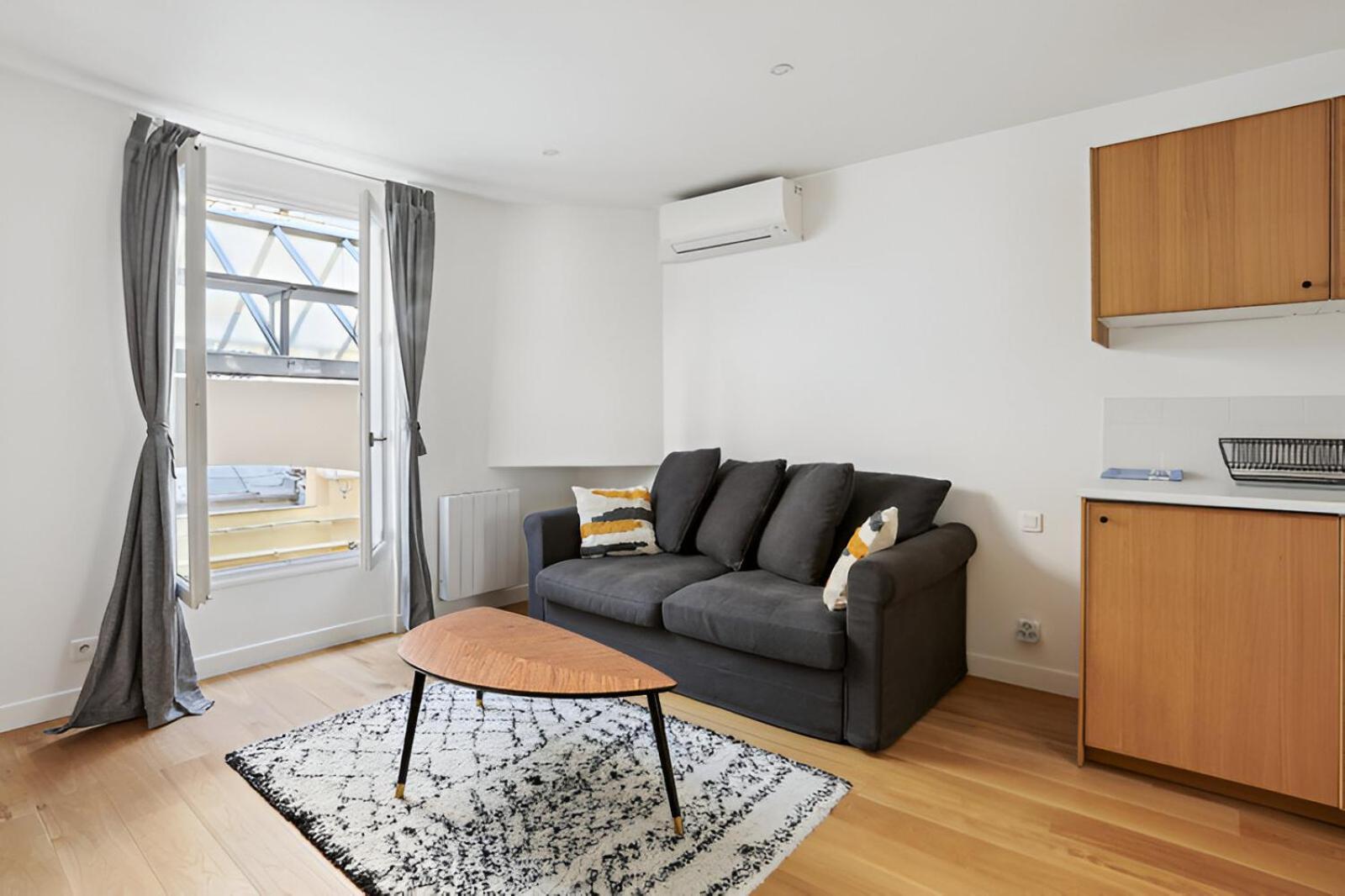 333 Chou - Superbe A Paris. Appartement *