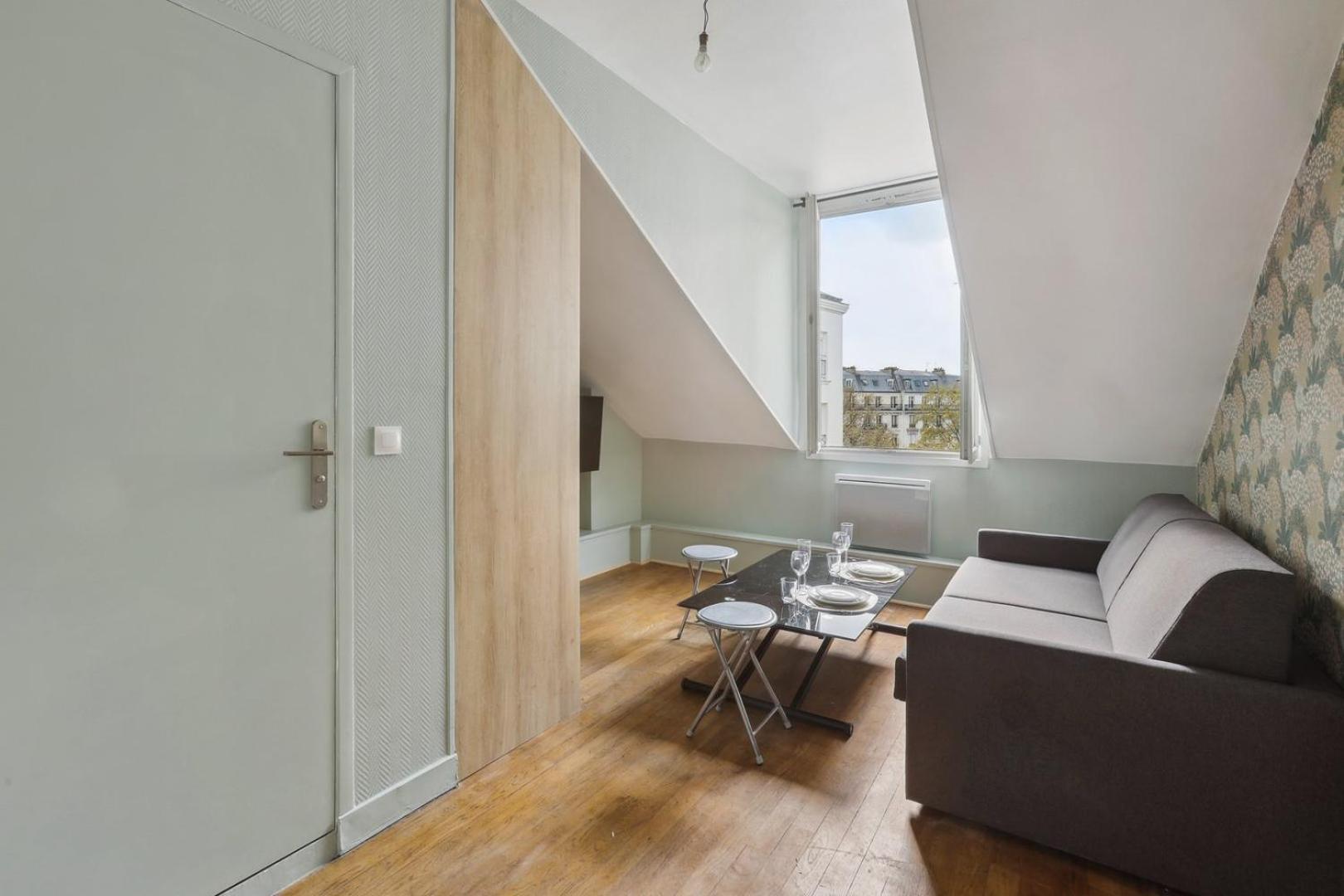 Apartment 512 Folie - Superb In *