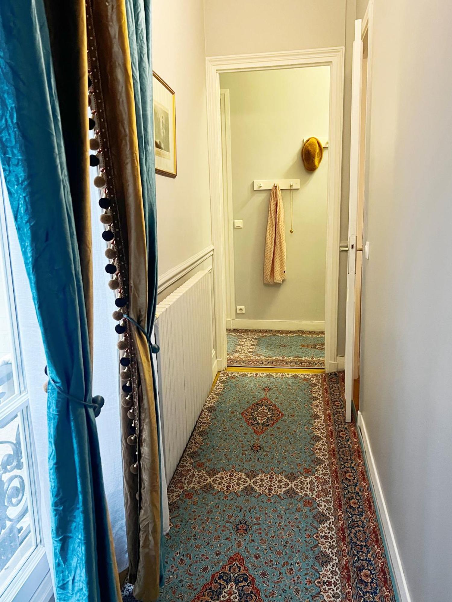 Elysees Charm Apartment *