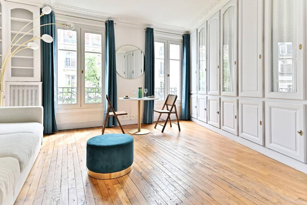 Haussmannien Lumineux Et Central- Ii