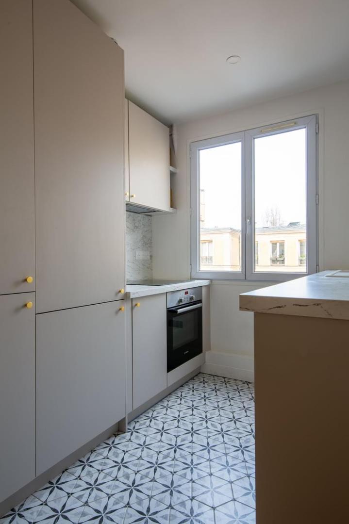 Rue Du Faubourg Du Temple, Paris, France Apartment *