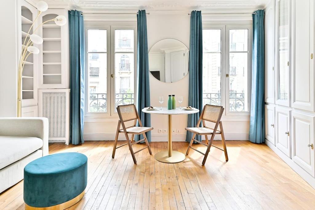 Apartment Haussmannien Lumineux Et Central- Ii