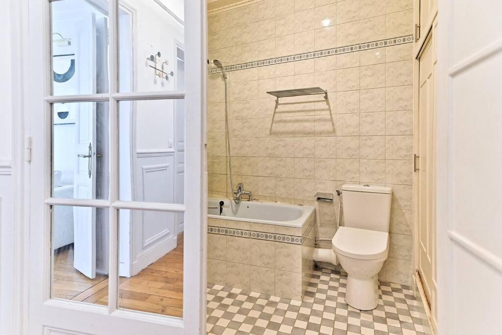 Haussmannien Lumineux Et Central- Ii Apartment Paris