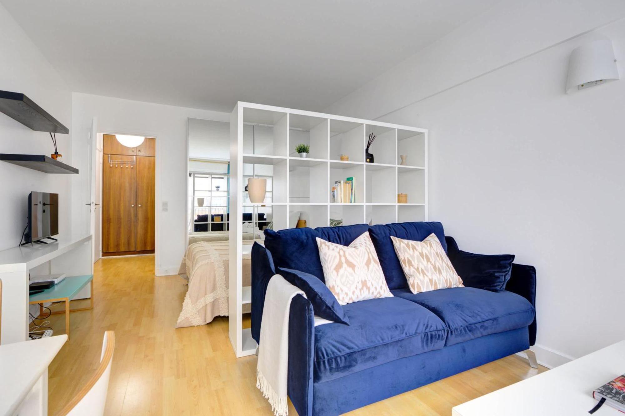 St Germain & Le Bon Marche With Balcony - Cityapartmentstay Apartment