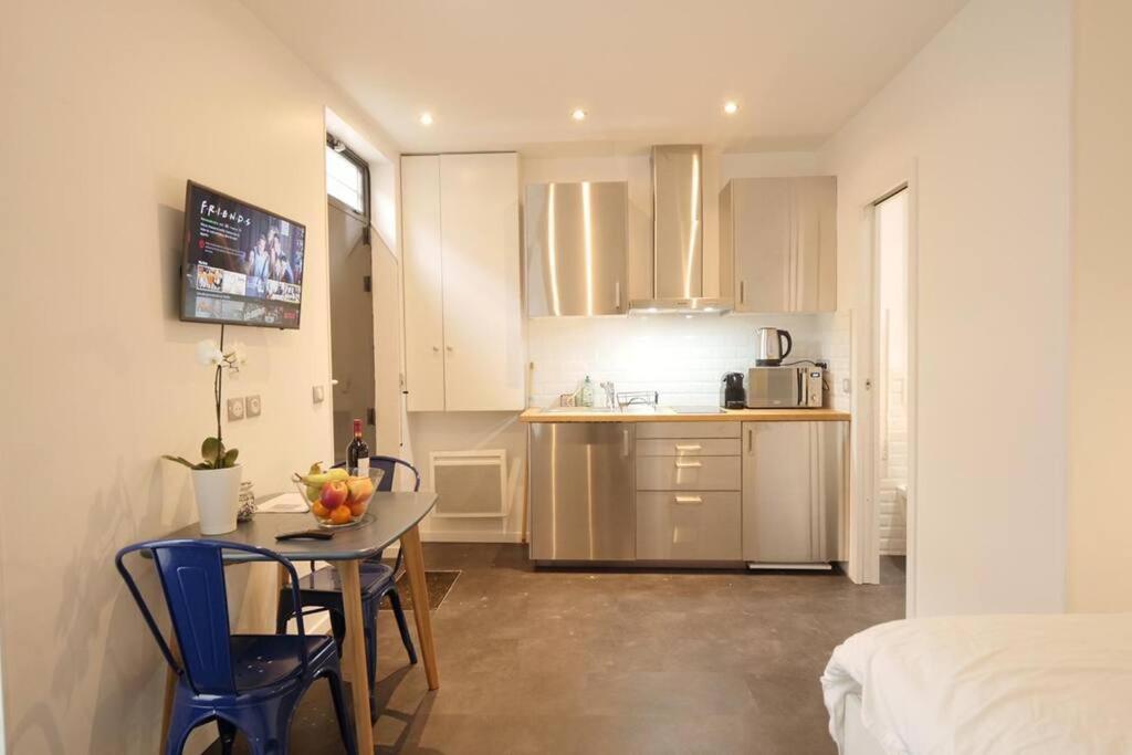 Apartment Mykeypers - Cozy Near Canal Saint Martin *