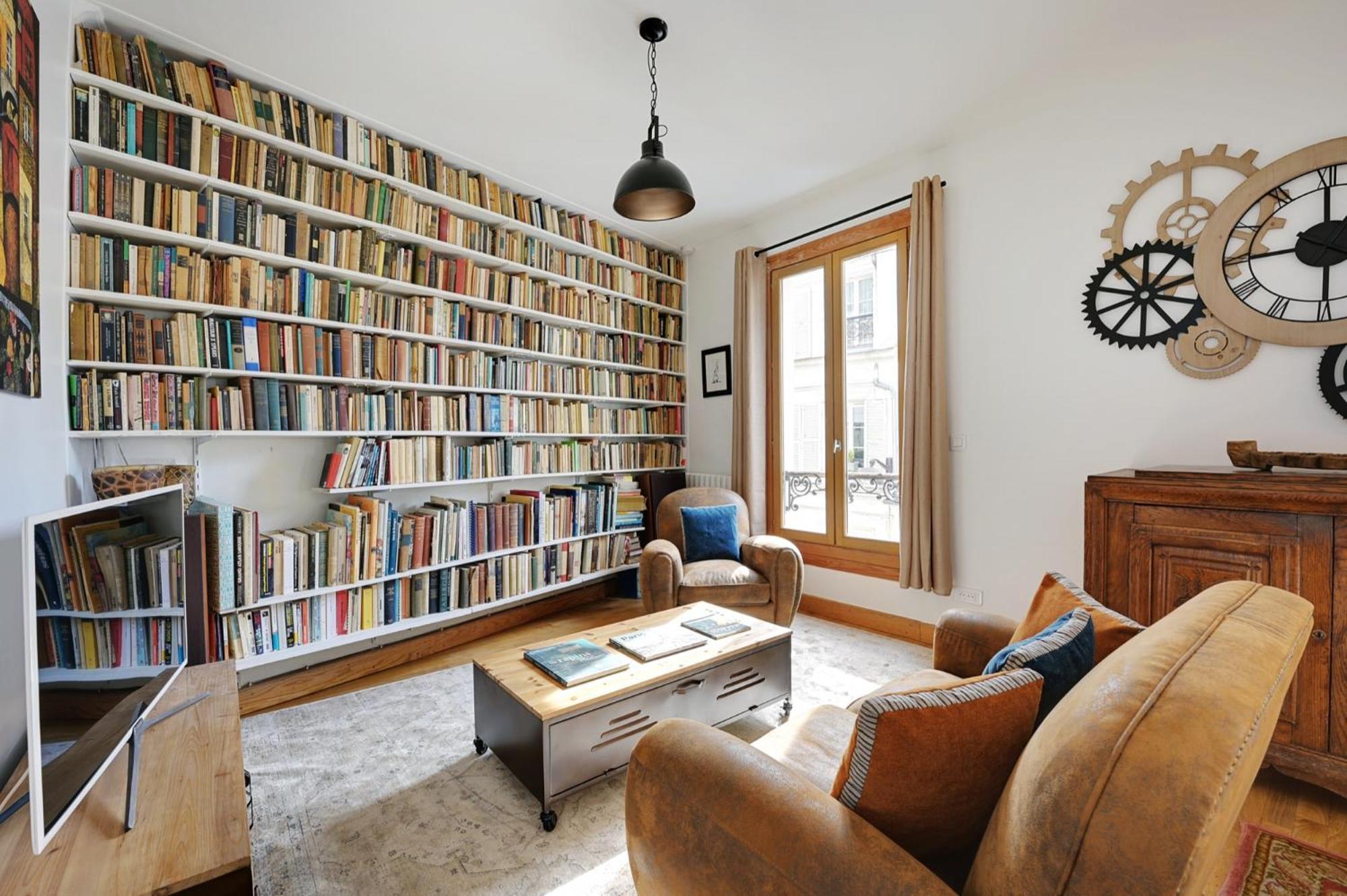 Fully Renovated In Montmartre *