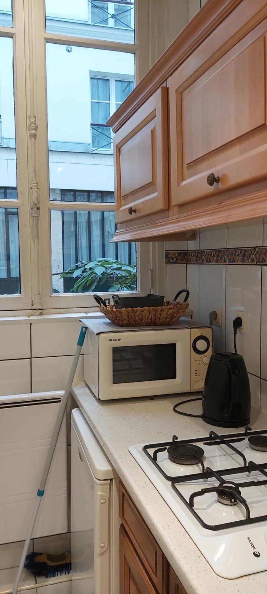 Apartment Pres Du Gare Du L'est