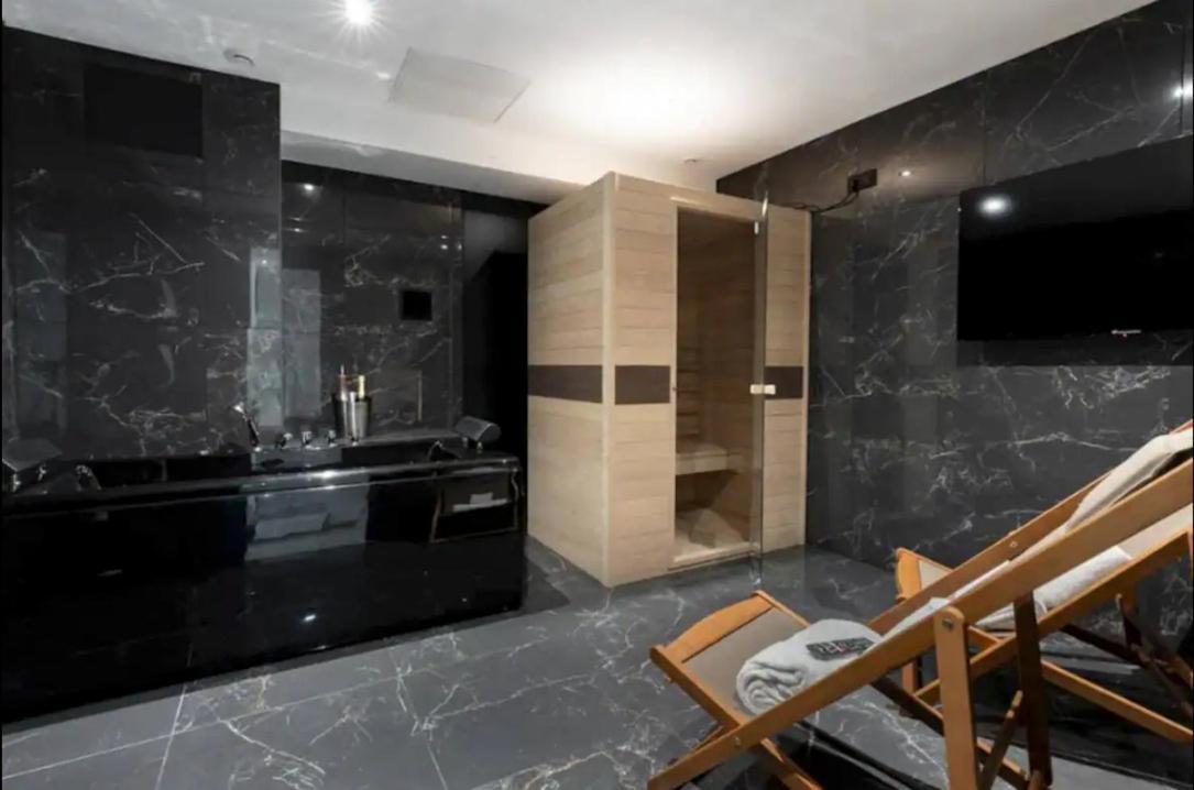 Magnifique Avec Sauna Et Jacuzzi Appartement Paris