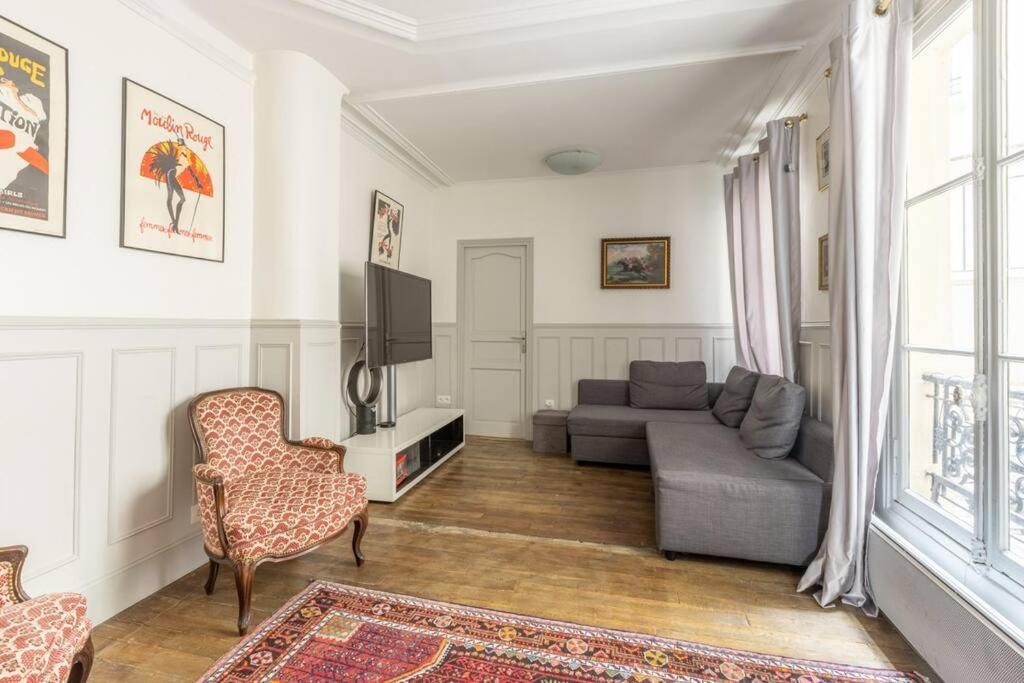 Apartment Superbe Champs Elysees Paris