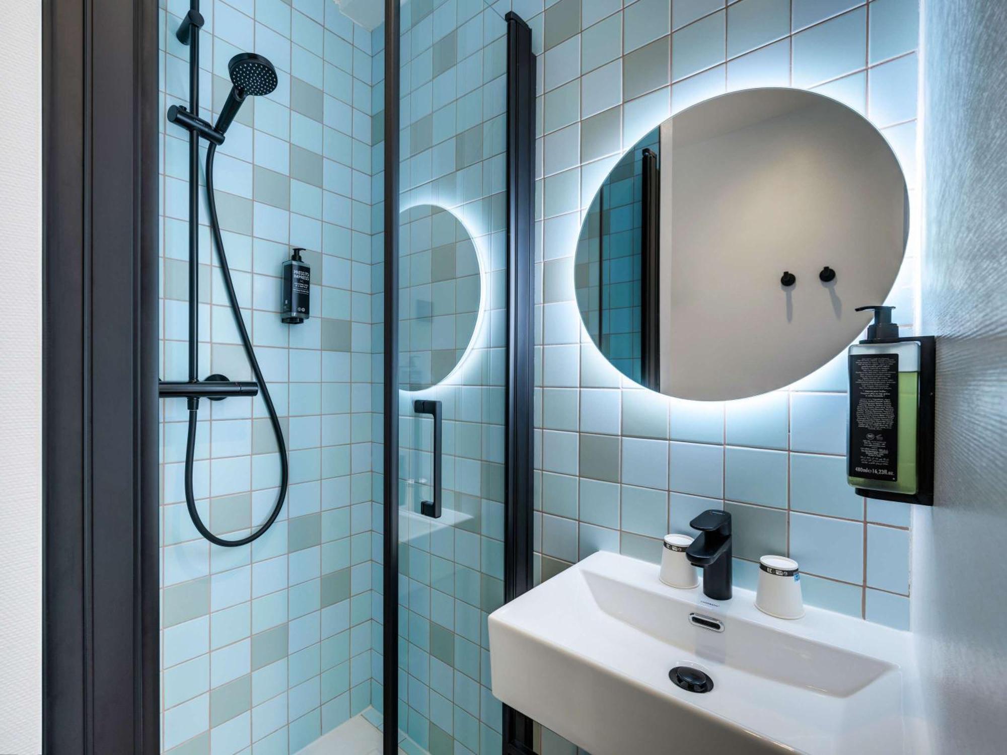 Hotel Ibis Styles Cadet Lafayette Paris