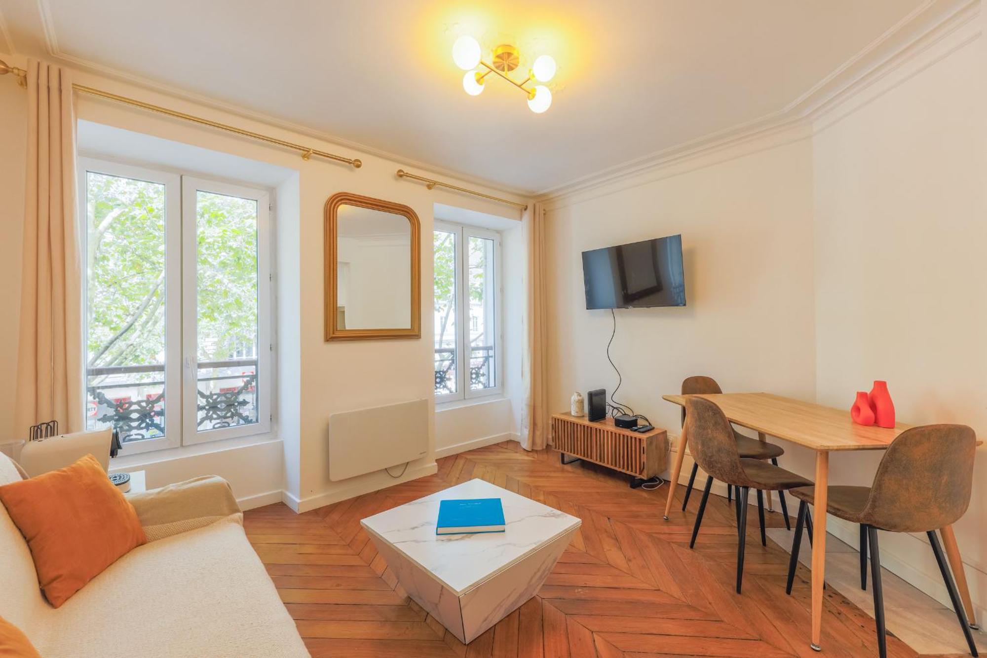 Champs Elysees Luxury Paris