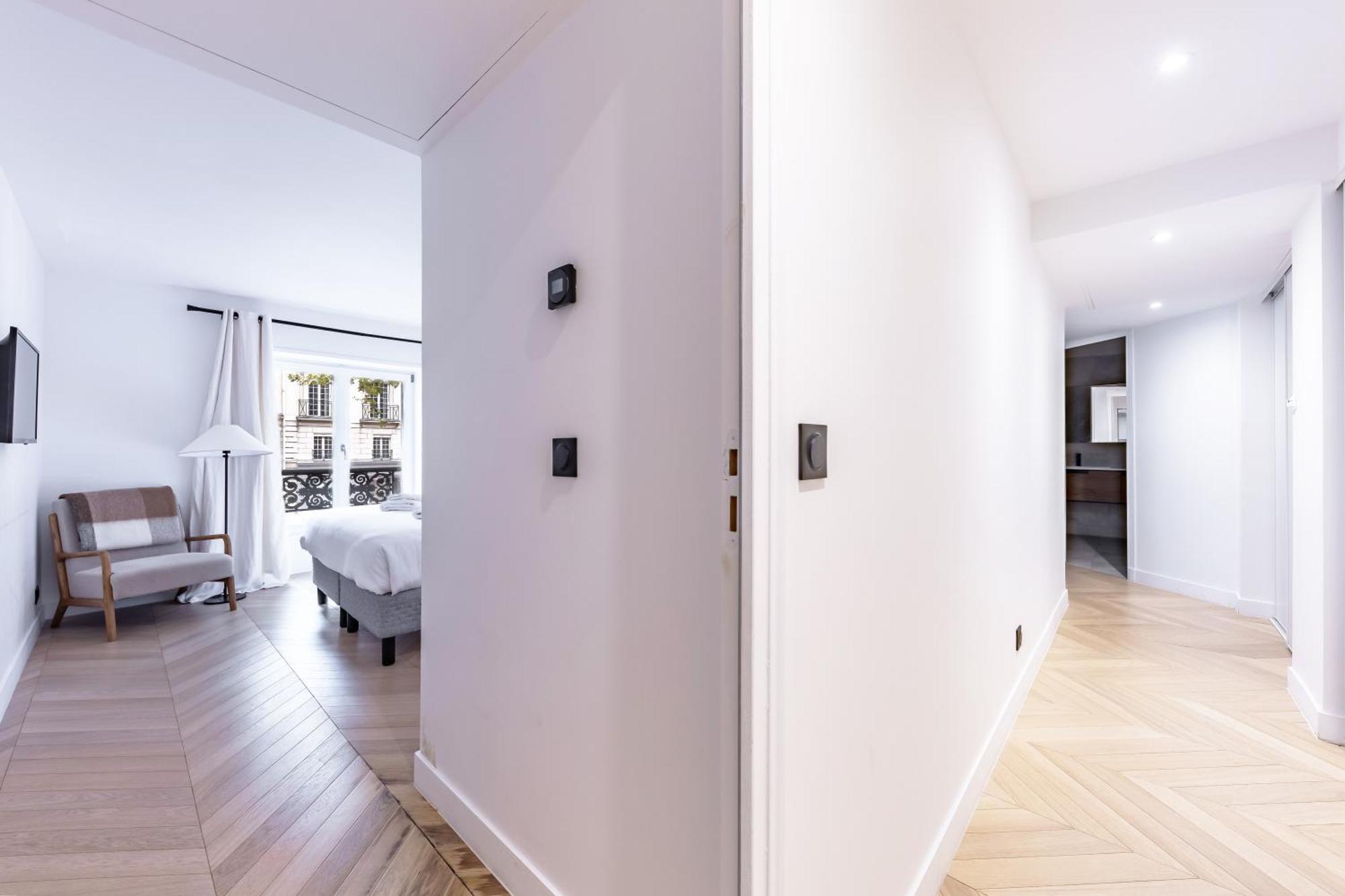 Brand New 3 Bedrooms Facing Madeleine/st Honore Apartment