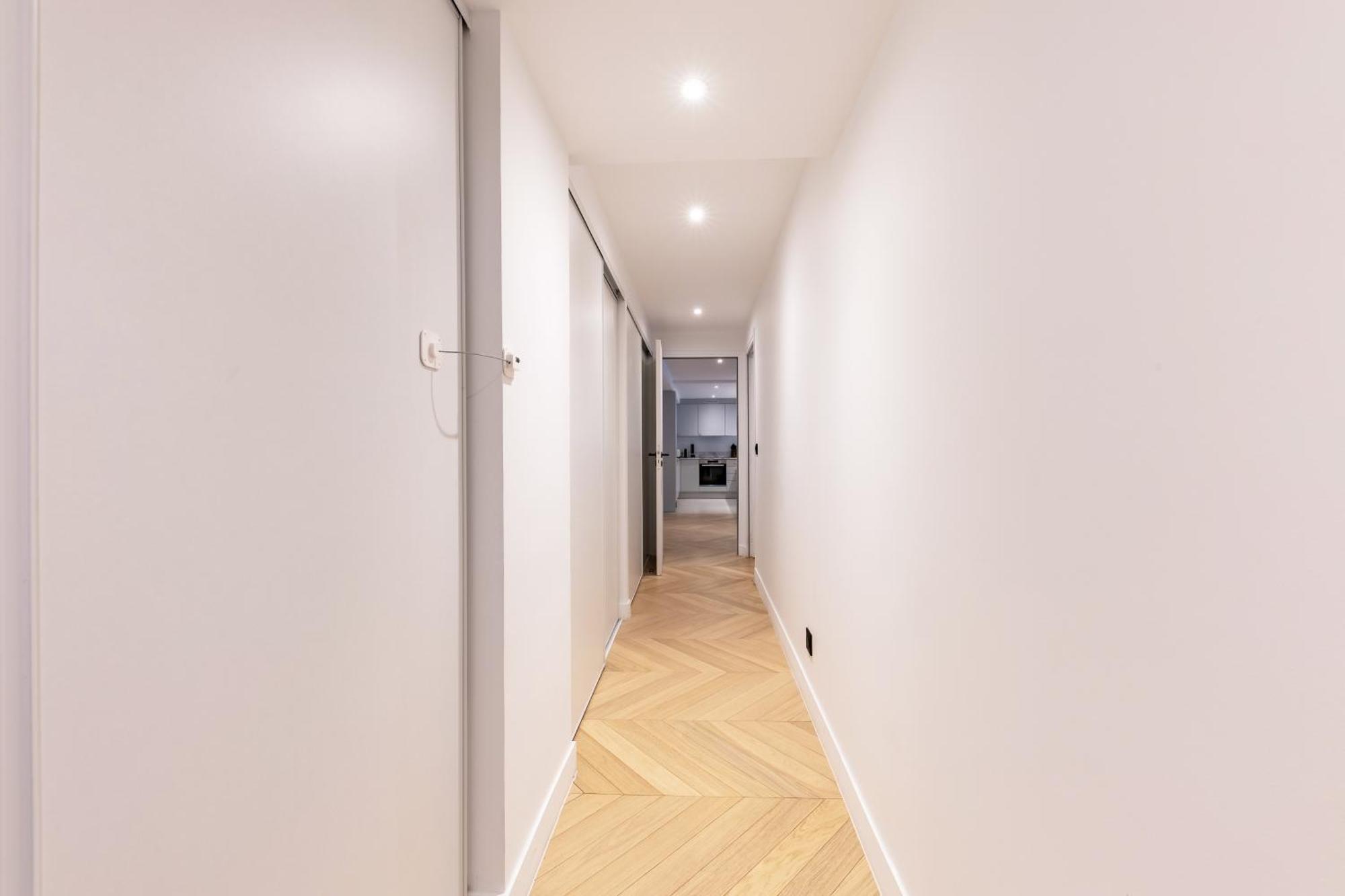 Apartment Brand New 3 Bedrooms Facing Madeleine/st Honore