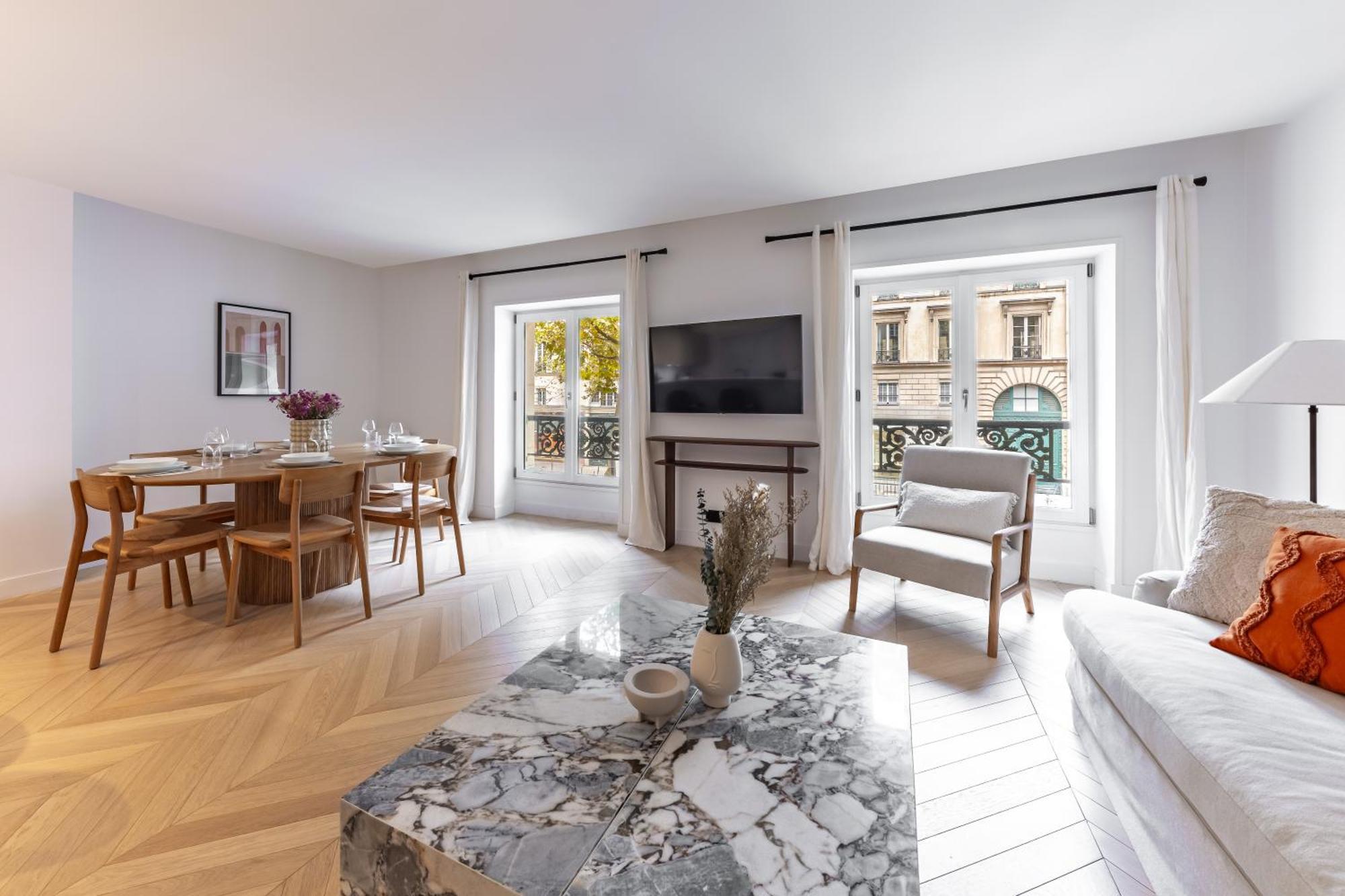 Brand New 3 Bedrooms Facing Madeleine/st Honore Paris