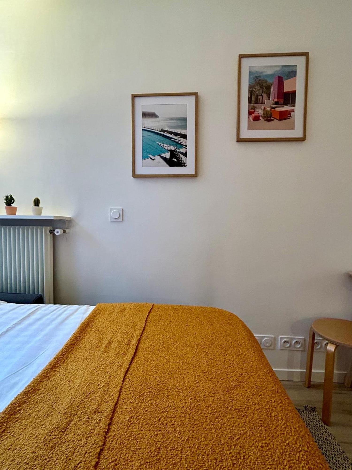 Fully Equipped Near Metro Apartment *