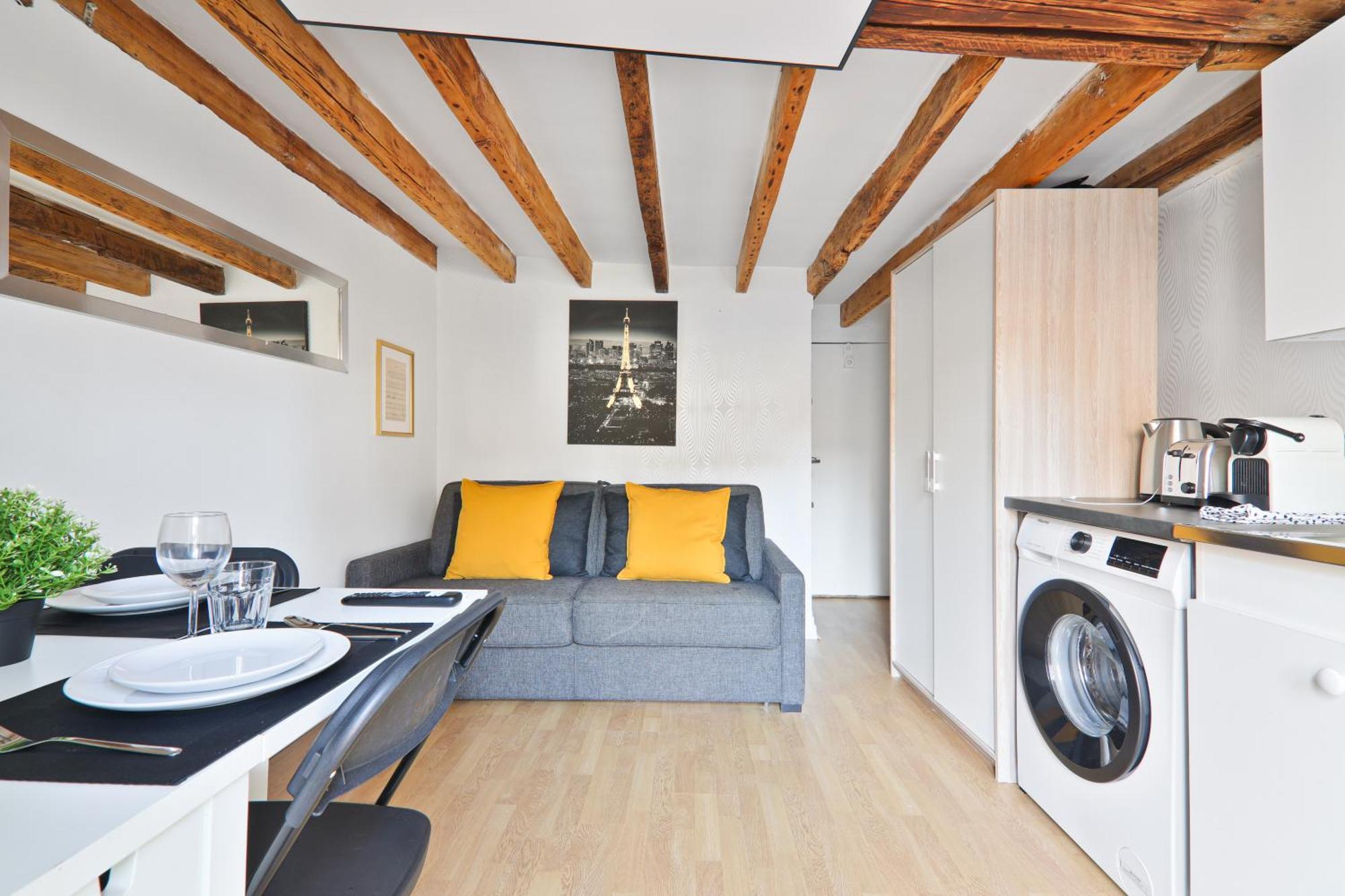 Quartier Saint-michel Notre-dame 4 Apartment Paris