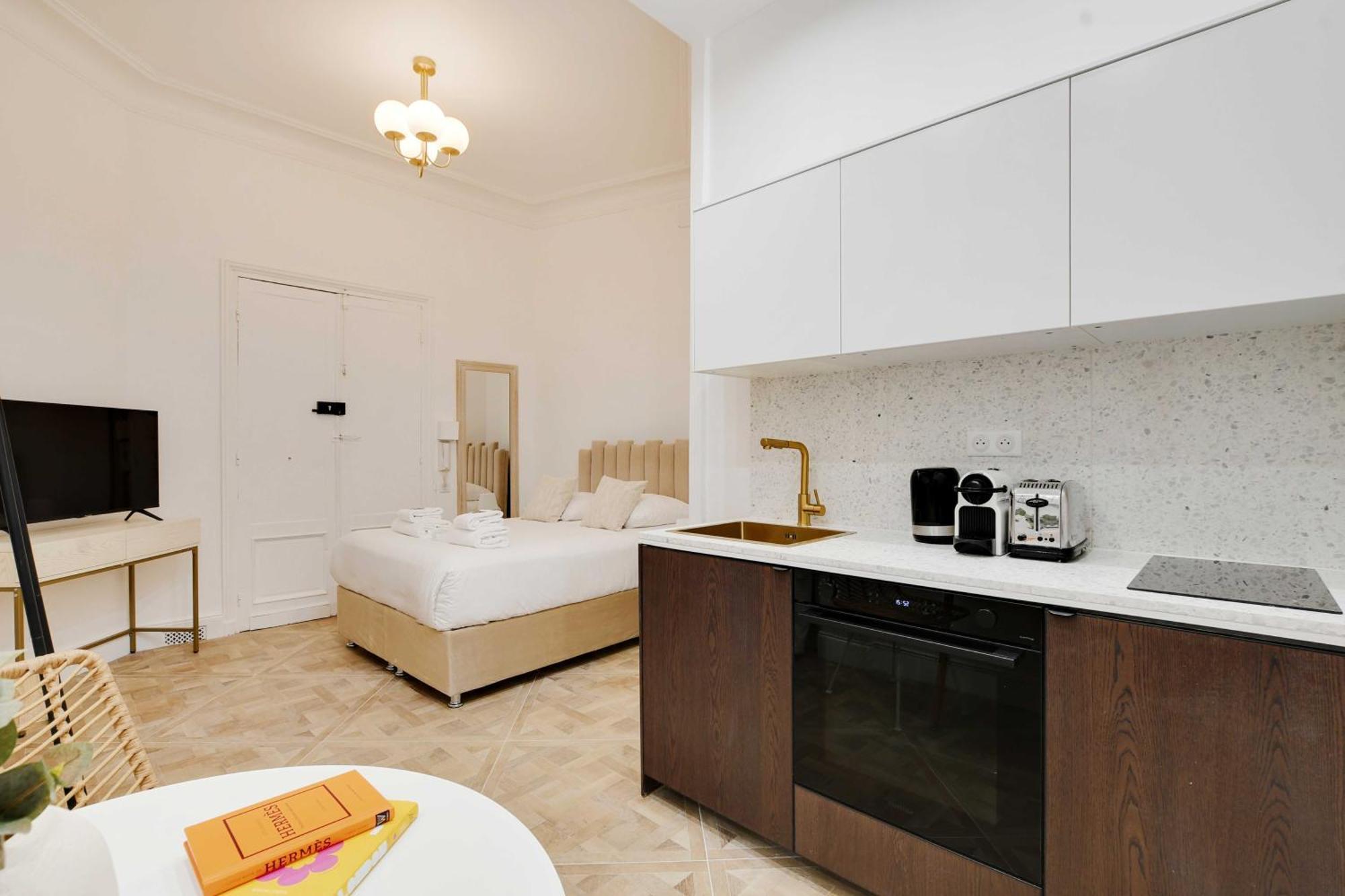 Appartement Charming Studio - 2p - Eiffel Tower Paris
