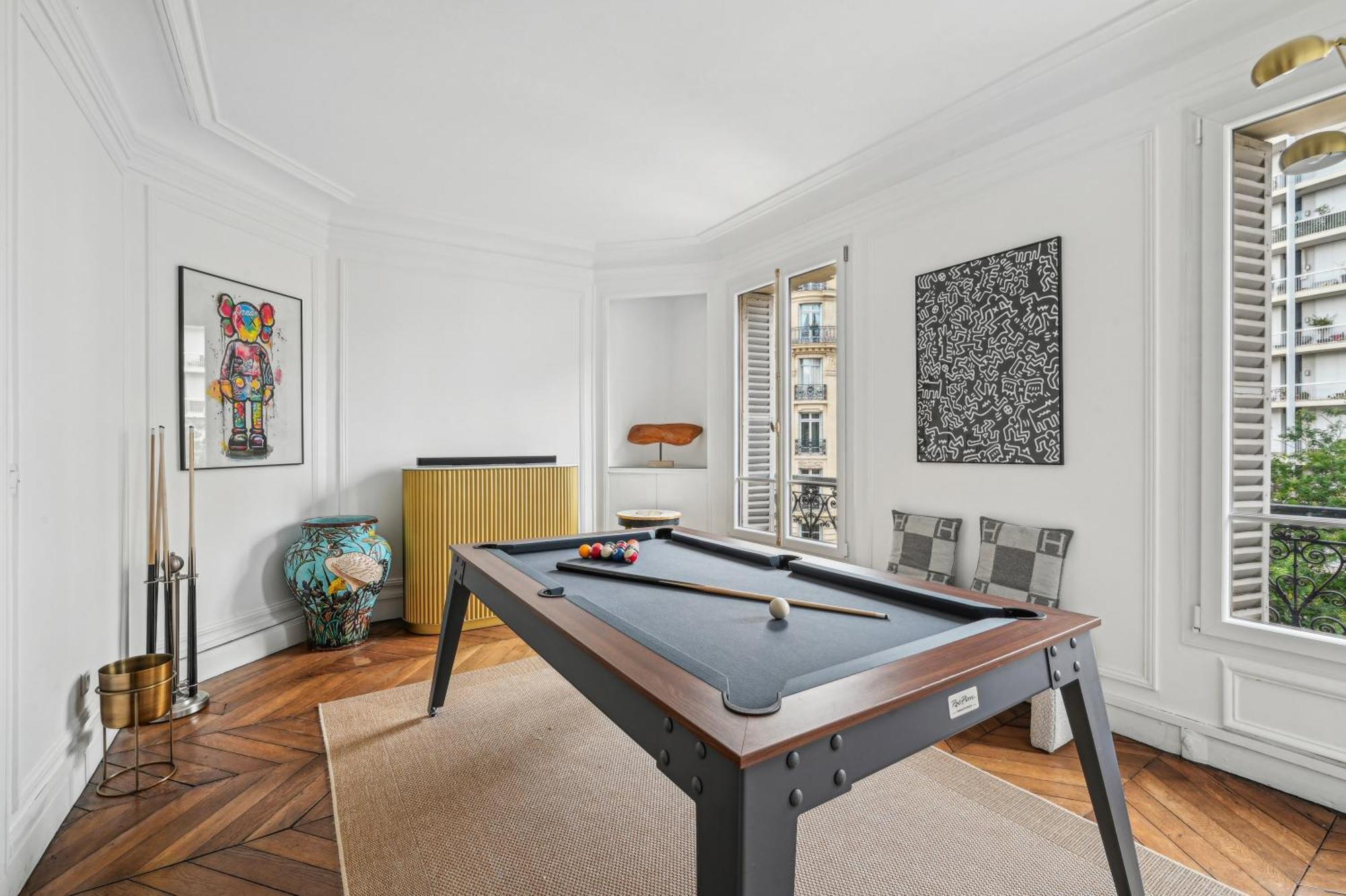 Duplex Avec Billard A Cote De La Tour Eiffel ! Appartement *