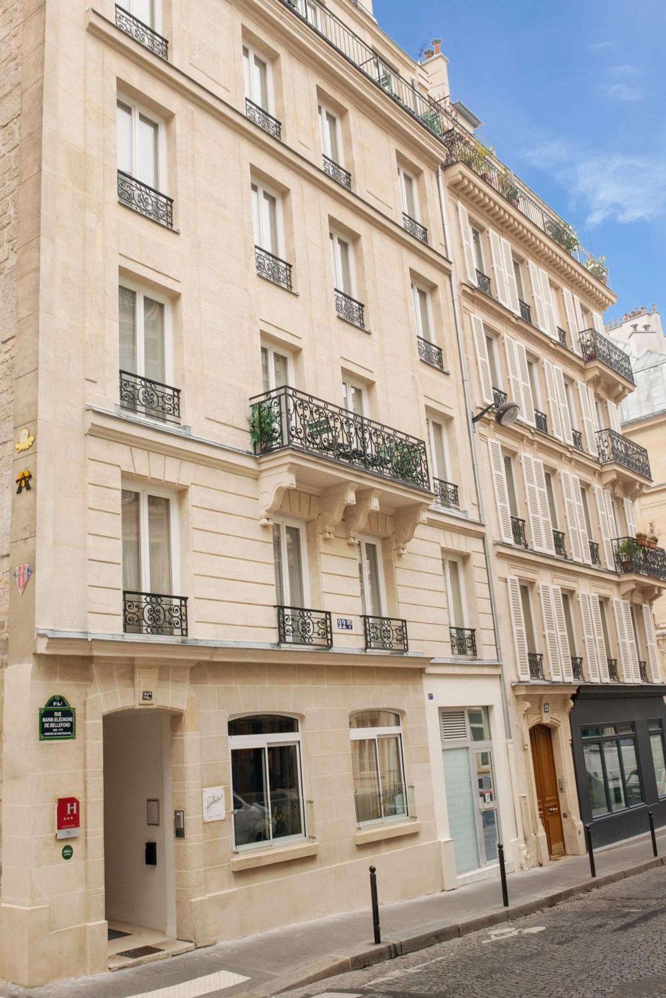 Helussi Paris