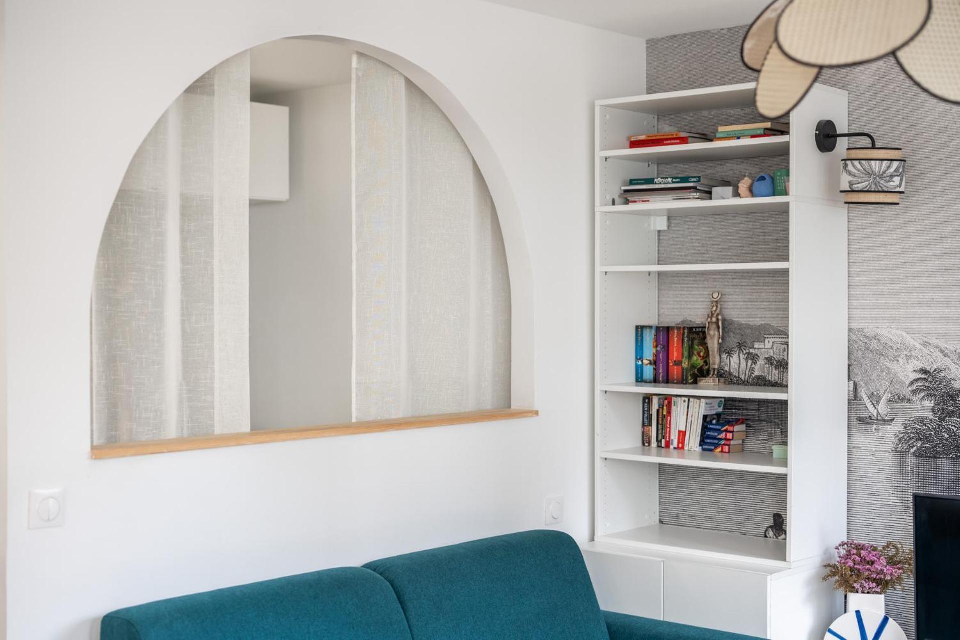 Charming Parisian Away From In The Heart Of * Paris