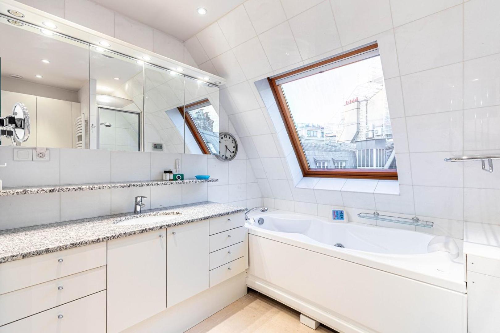 Guestready - Spacious Comfort In The 8th Appartement