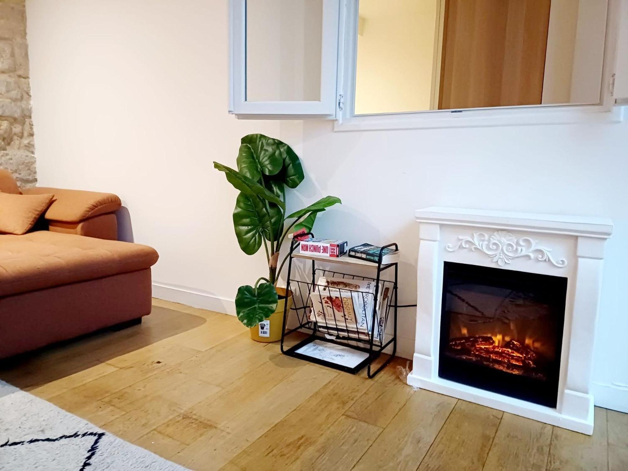 Apartment Loft Familial Au Coeur De Avec Clim, Arcade Et Baby-foot Proche Republique Et Canal St Martin Paris