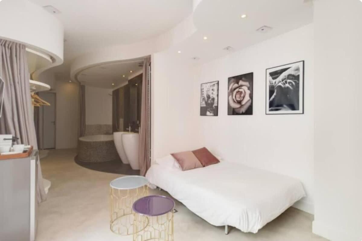Inn Magnifique Parisien - Marais