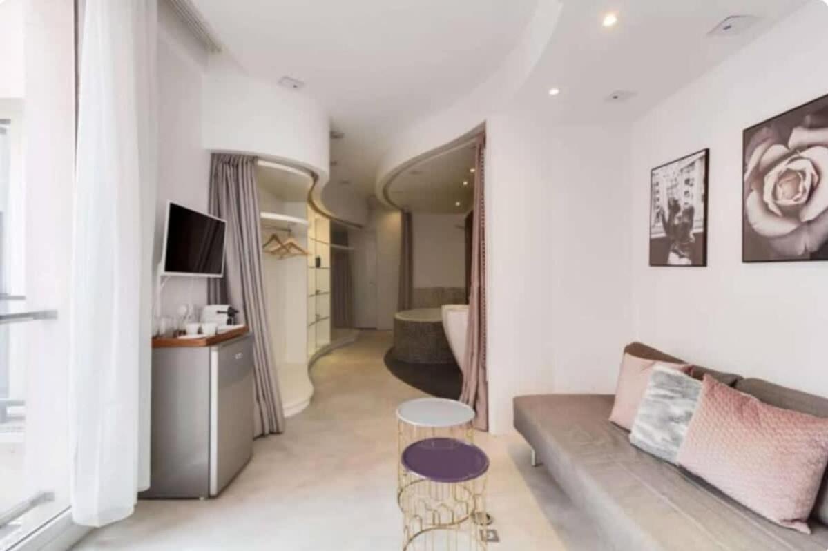 Magnifique Parisien - Marais Inn Paris