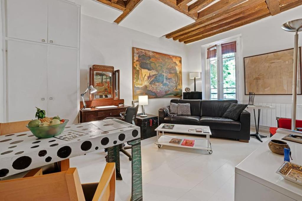 Apartment Artistic In 12