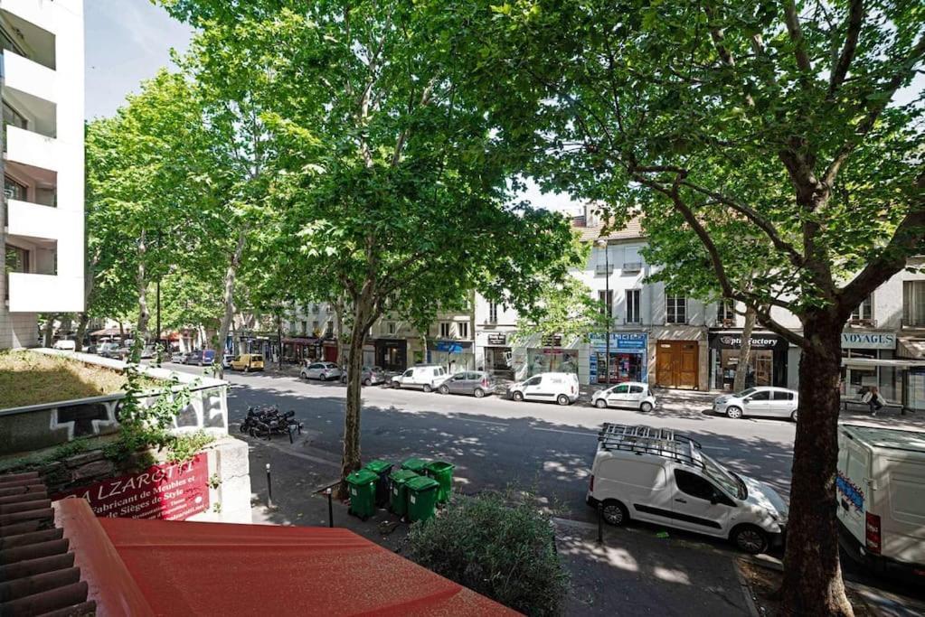 Artistic In 12 Apartment Paris