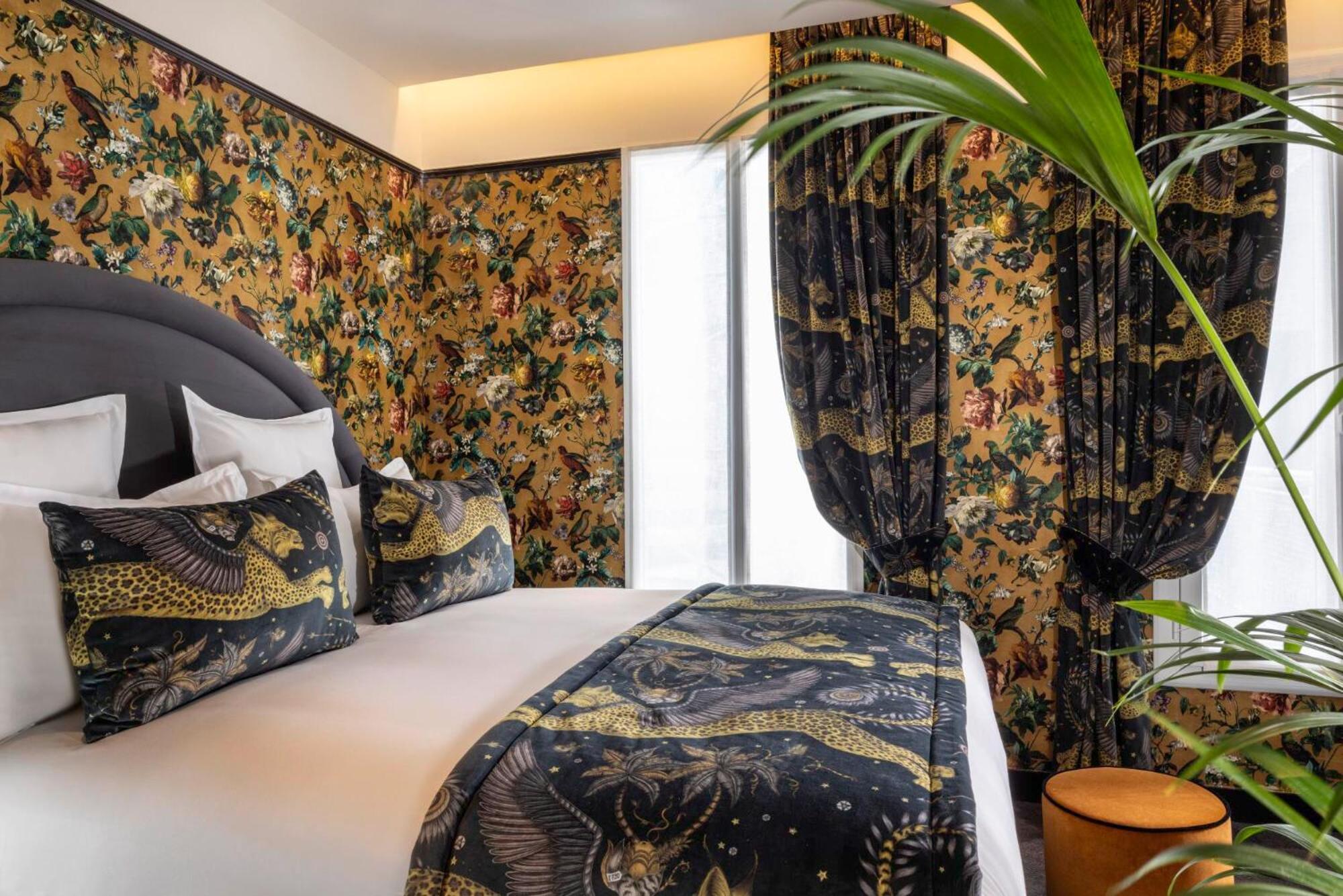 Hotel Ginette A La Folie & 4*