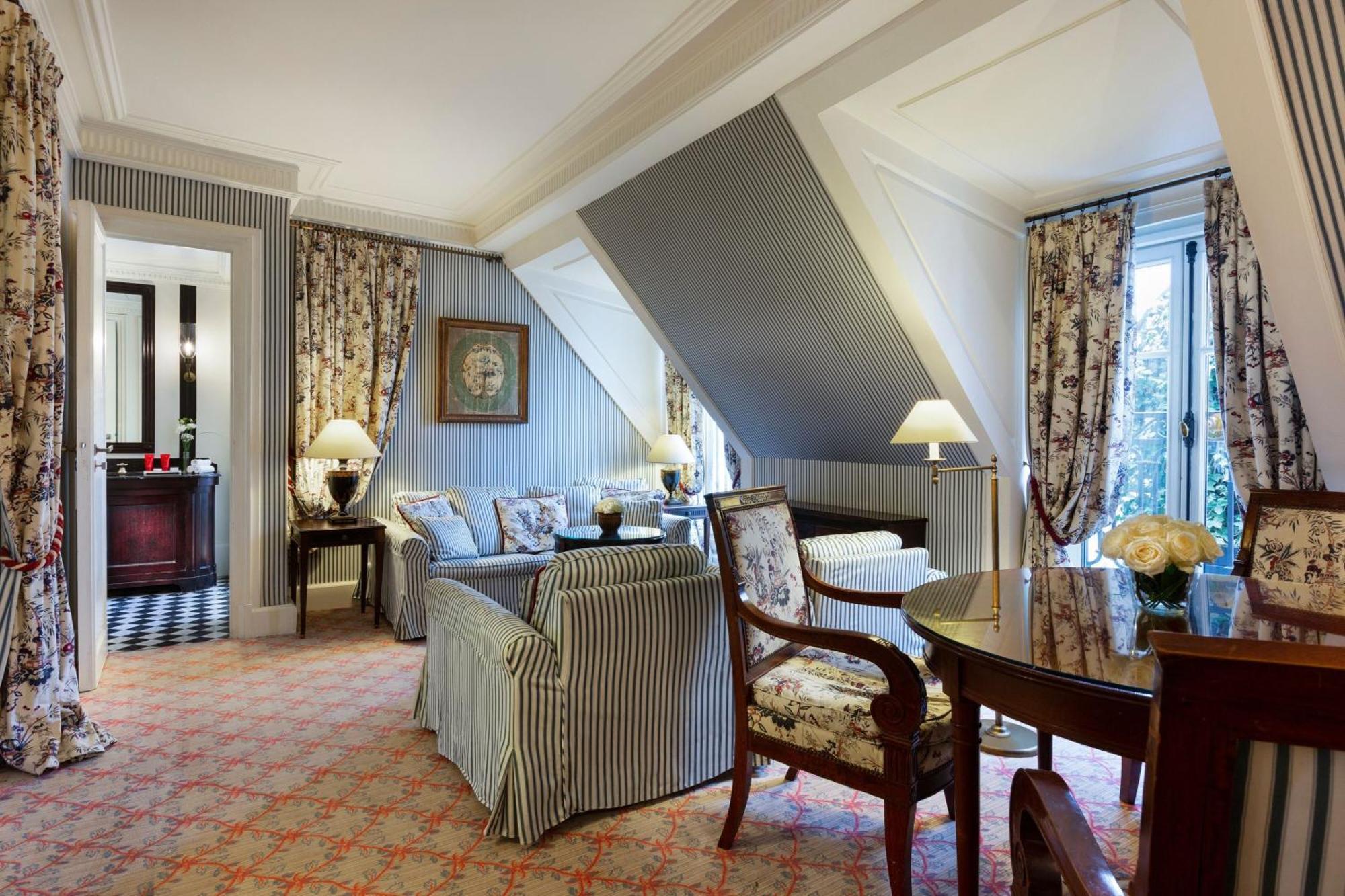 Le Dokhan's Arc De Triomphe, A Tribute Portfolio Hotel Paris