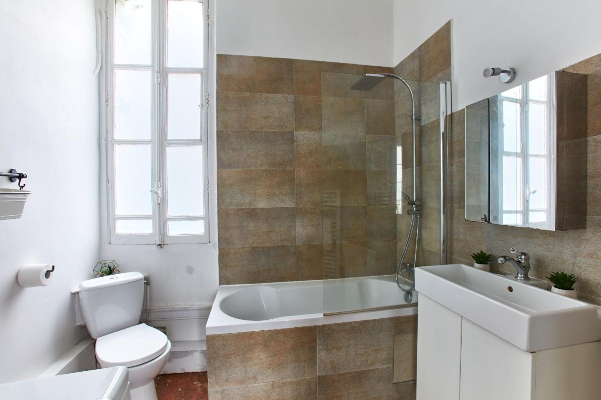 Apartment Heart Of & Montorgueil - 1br - Cityapartmentstay