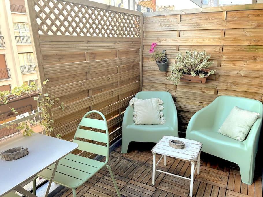 With Terrace Near Parc Des Princes Stadium In 16th Arr In