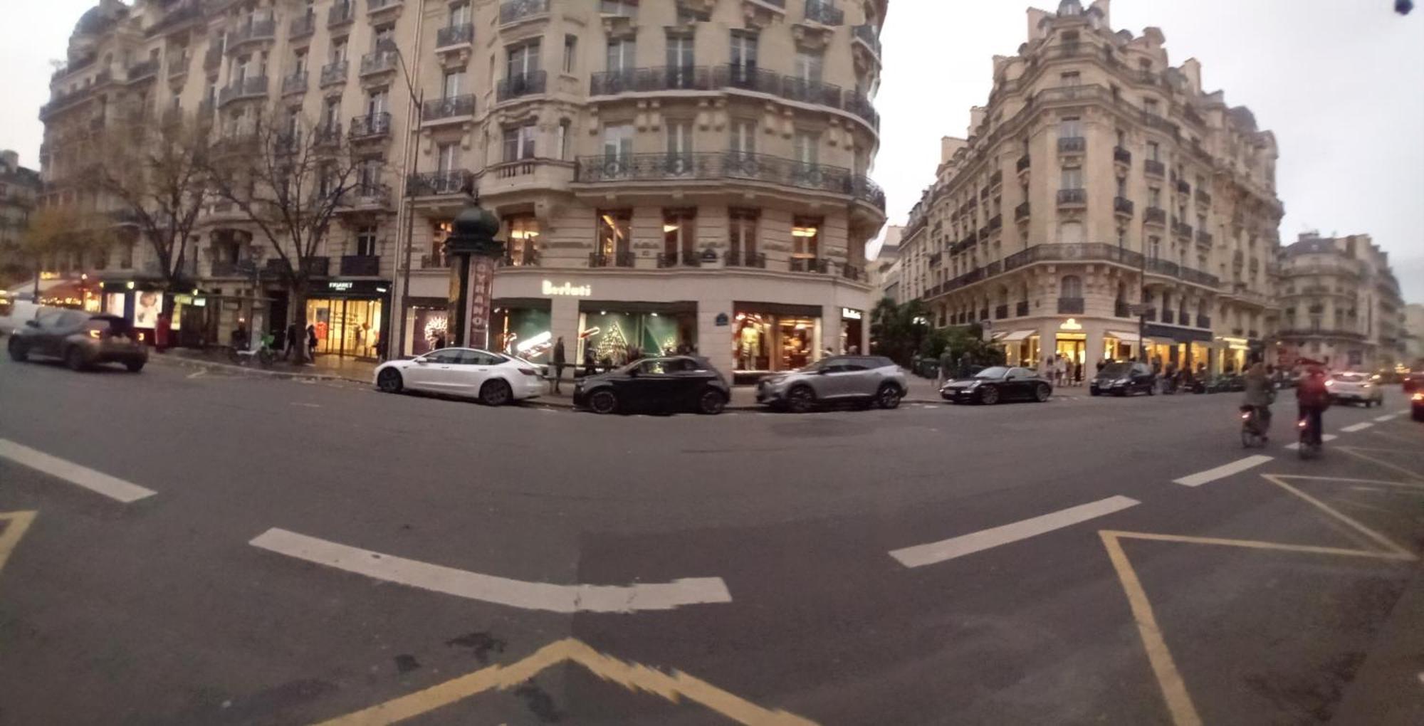 Apartment 1 Minute Gare Montparnasse , Center, Awsome Place, Close To Eiffel Tour And Louvre Meusm , Front Metro