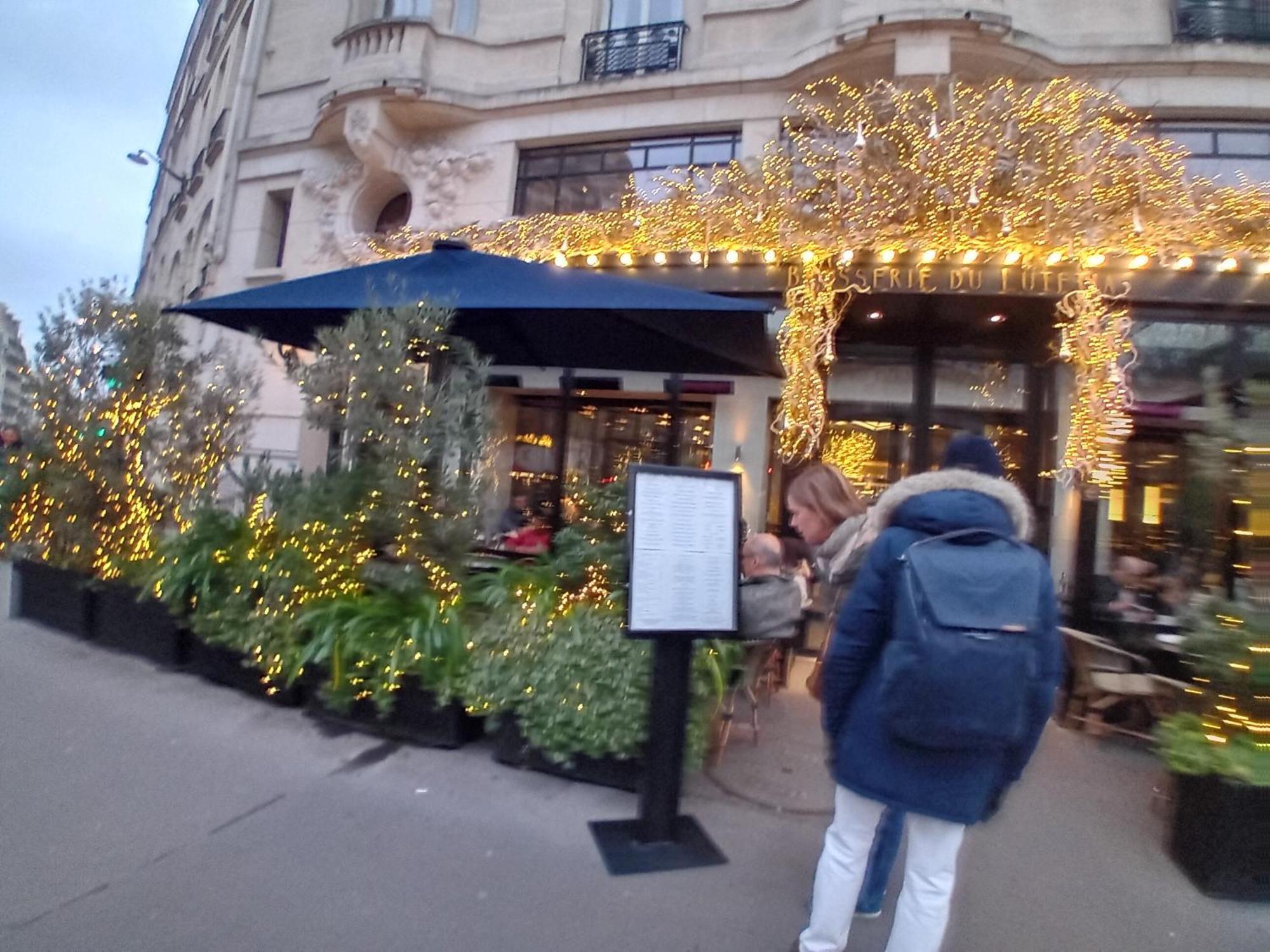 1 Minute Gare Montparnasse , Center, Awsome Place, Close To Eiffel Tour And Louvre Meusm , Front Metro Apartment