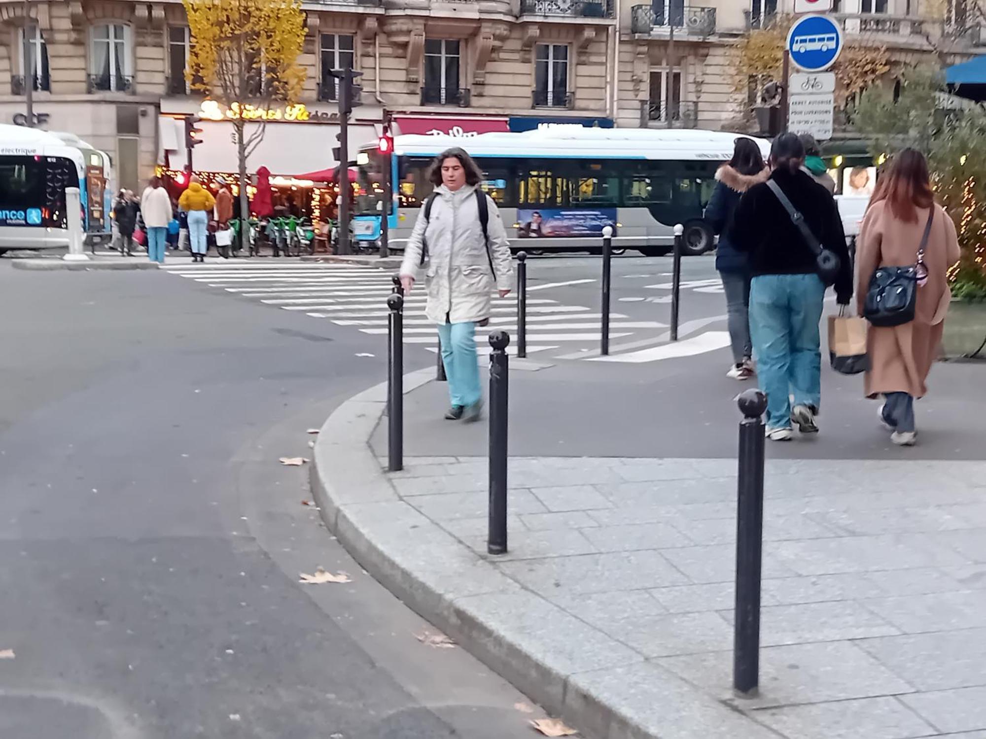 Apartment 1 Minute Gare Montparnasse , Center, Awsome Place, Close To Eiffel Tour And Louvre Meusm , Front Metro *