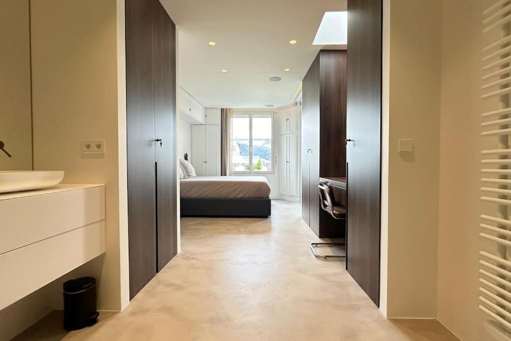 Apartment Lumineux Et Moderne En Face Du Grand Palais - Champs Elysees *