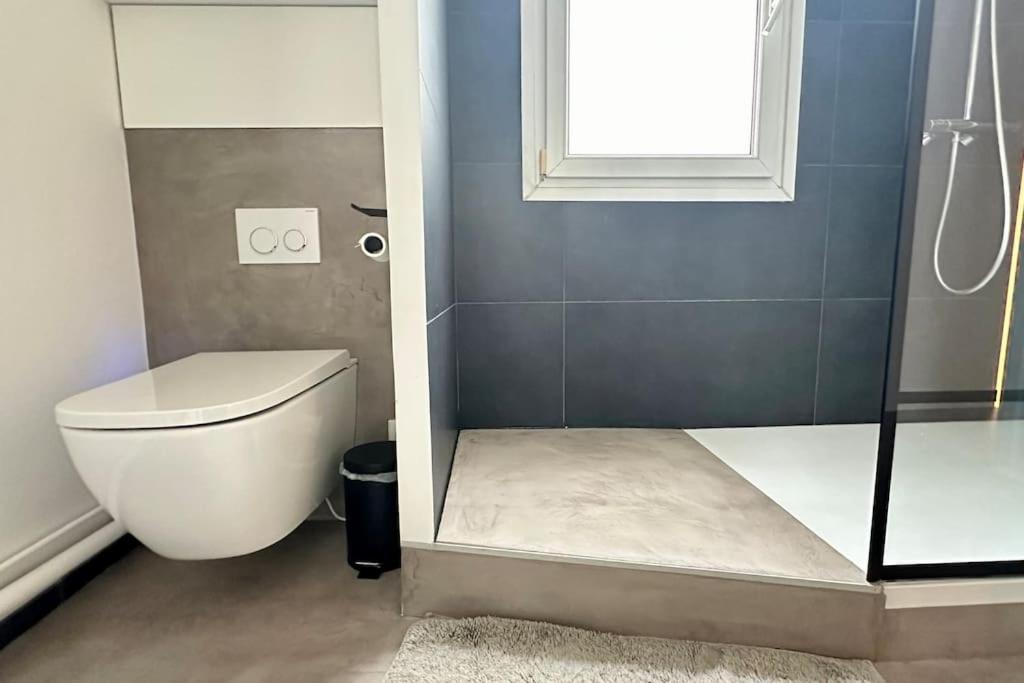Lumineux Et Moderne En Face Du Grand Palais - Champs Elysees Apartment Paris