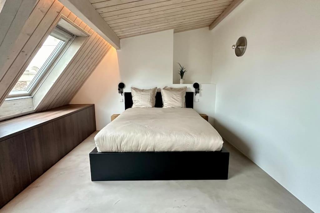 Lumineux Et Moderne En Face Du Grand Palais - Champs Elysees Apartment Paris