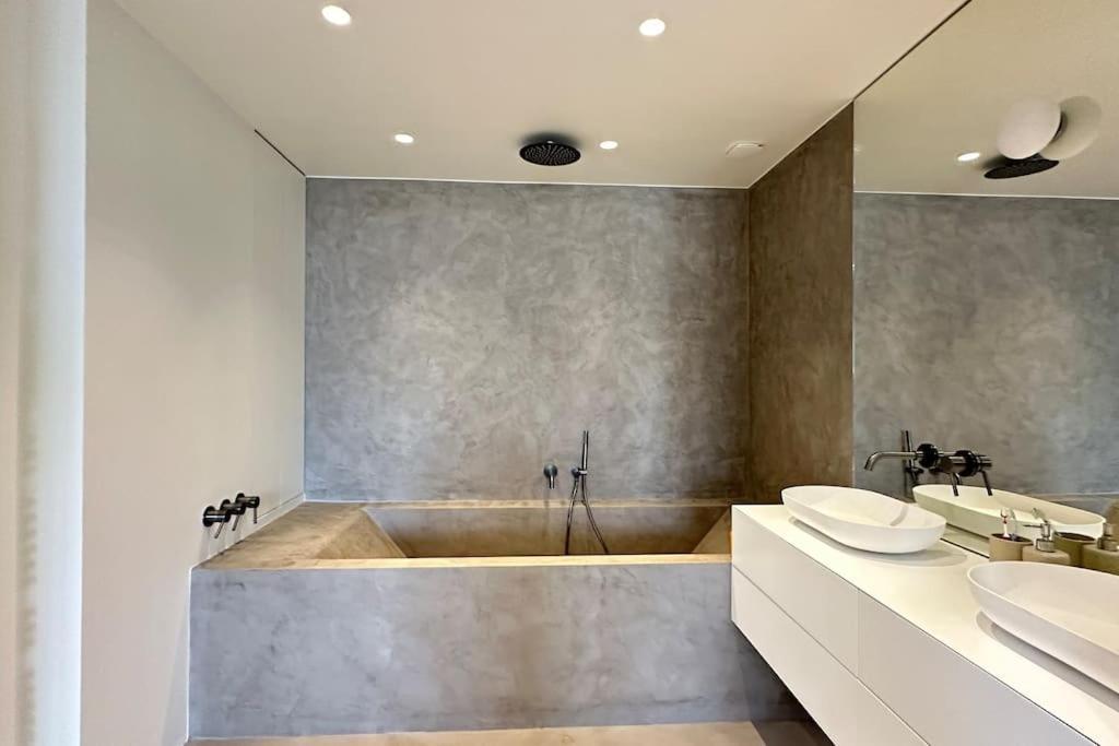 Lumineux Et Moderne En Face Du Grand Palais - Champs Elysees Apartment *