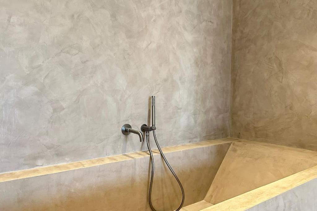 Lumineux Et Moderne En Face Du Grand Palais - Champs Elysees Apartment *