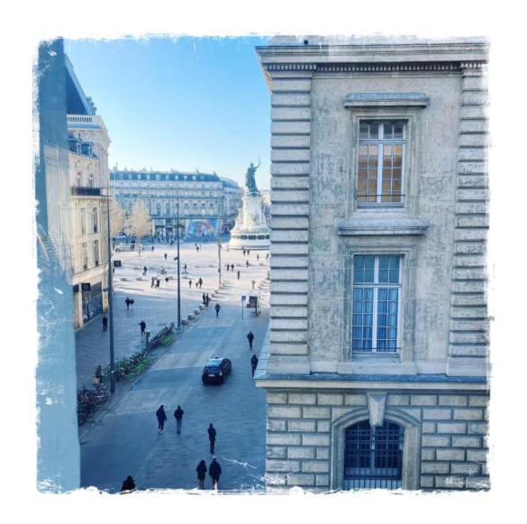 Republique Of *