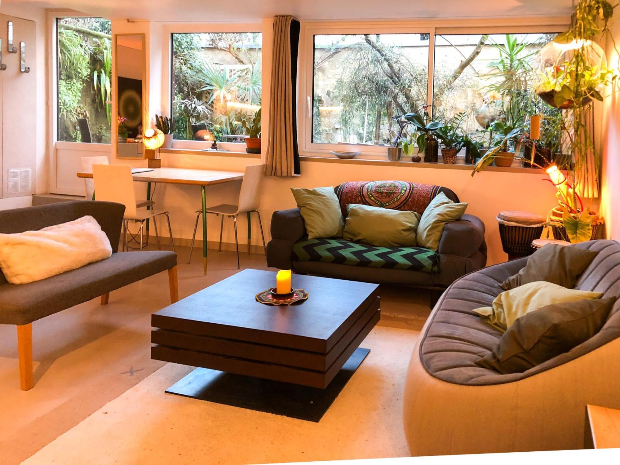 Apartment Charming House, Calm Garden In The Center Of