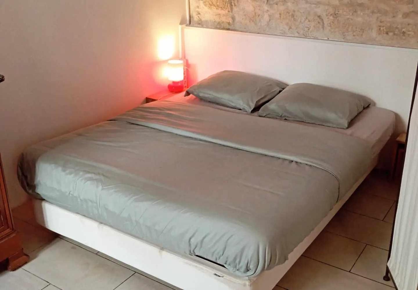 Appartement Sur Cour A Deux Pas Du Canal Saint-martin *