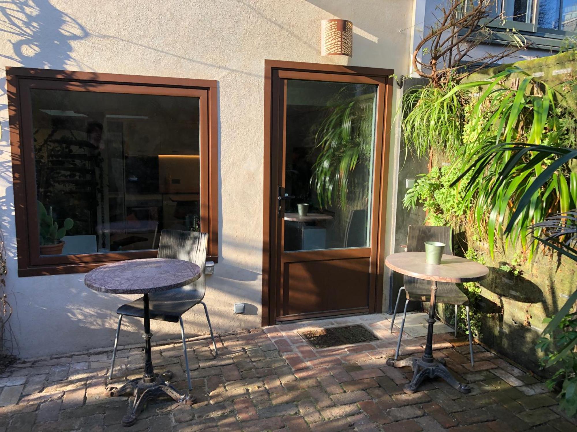 Charming House, Calm Garden In The Center Of Paris
