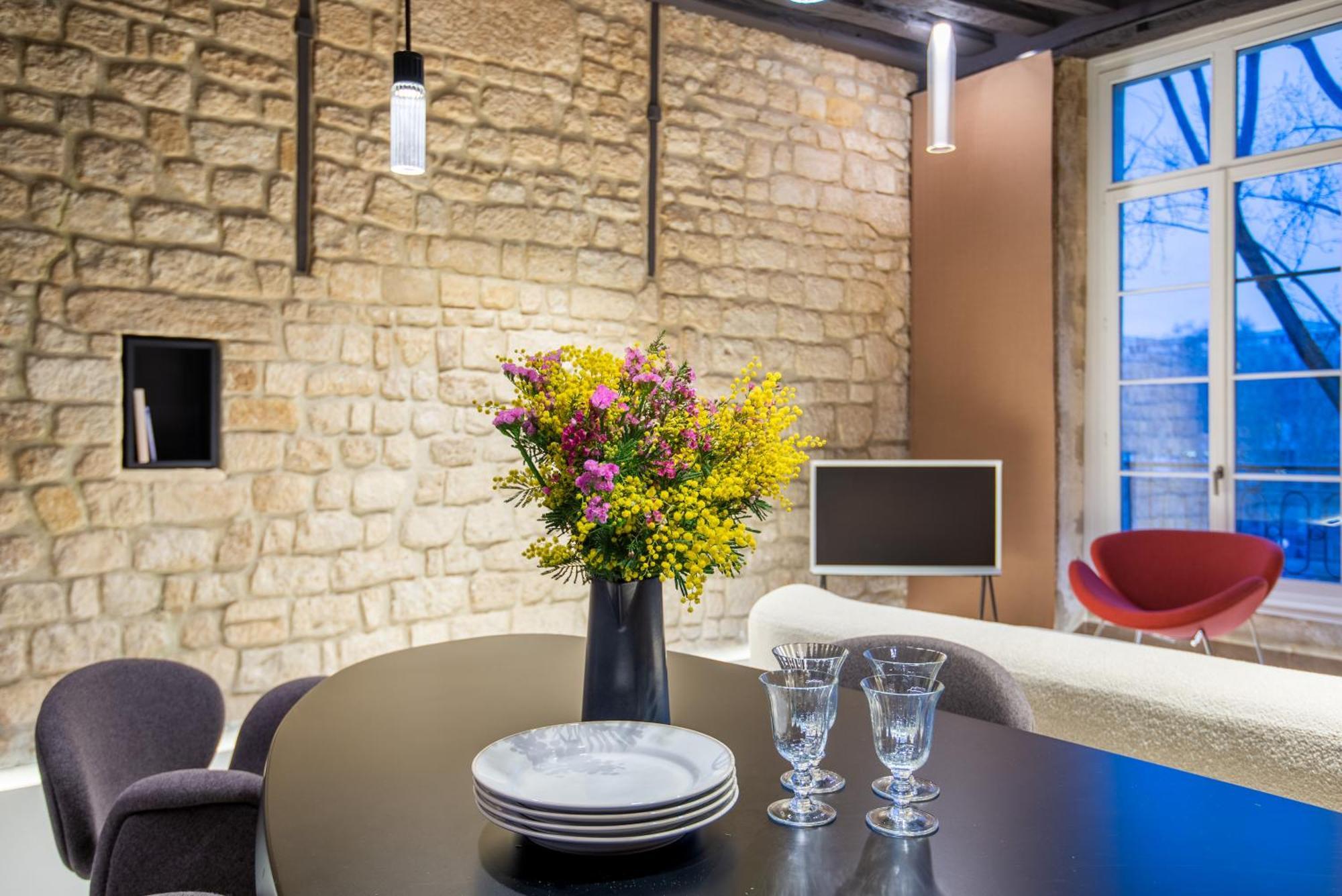Sweett - Quai Bourbon Apartment