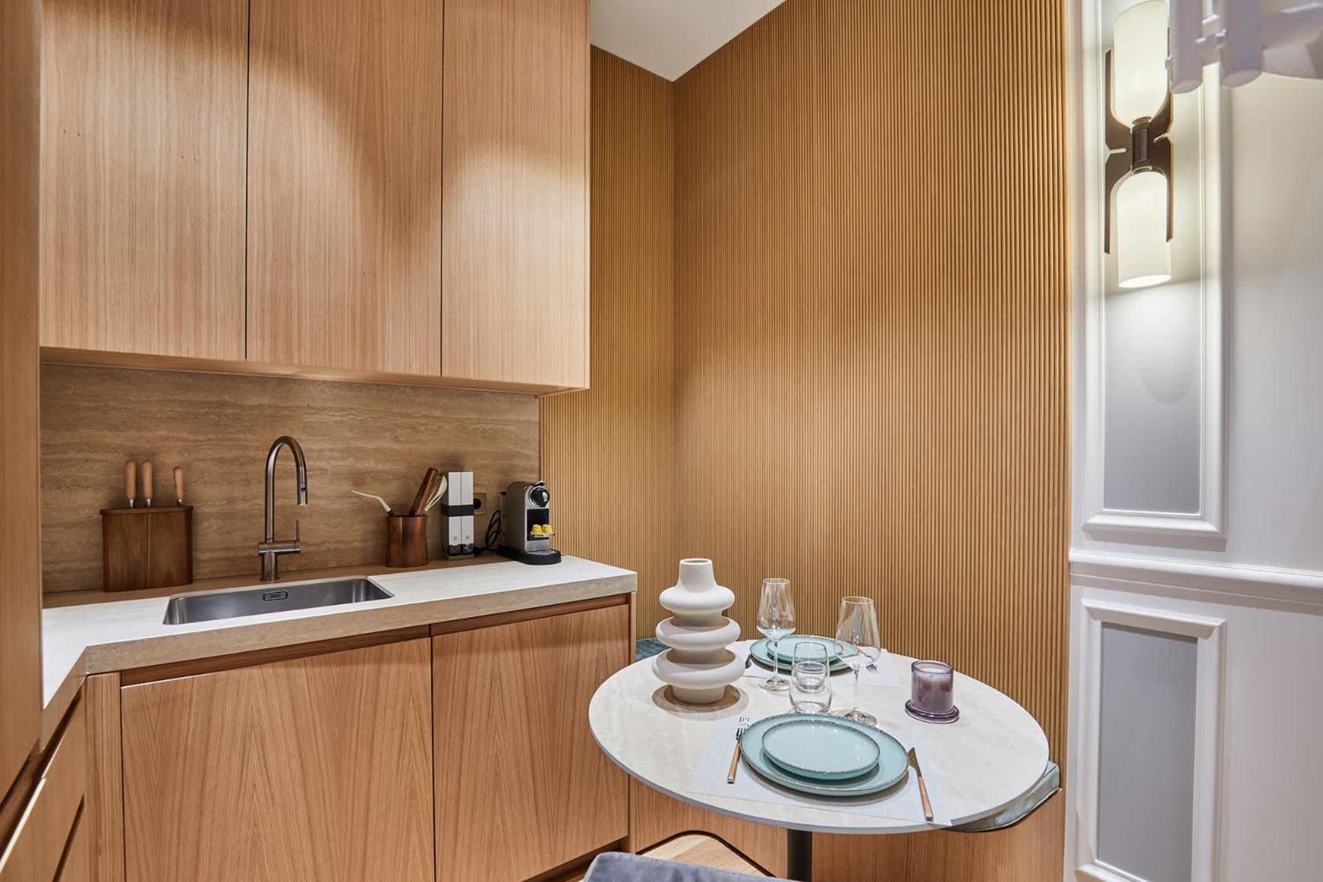 Apartment Sublim 1bdr Ac Arc De Triomphe Champs Elysees By Prestige