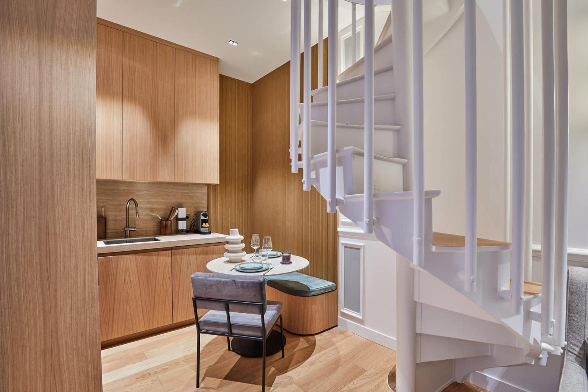 Sublim 1bdr Ac Arc De Triomphe Champs Elysees By Prestige Apartment Paris