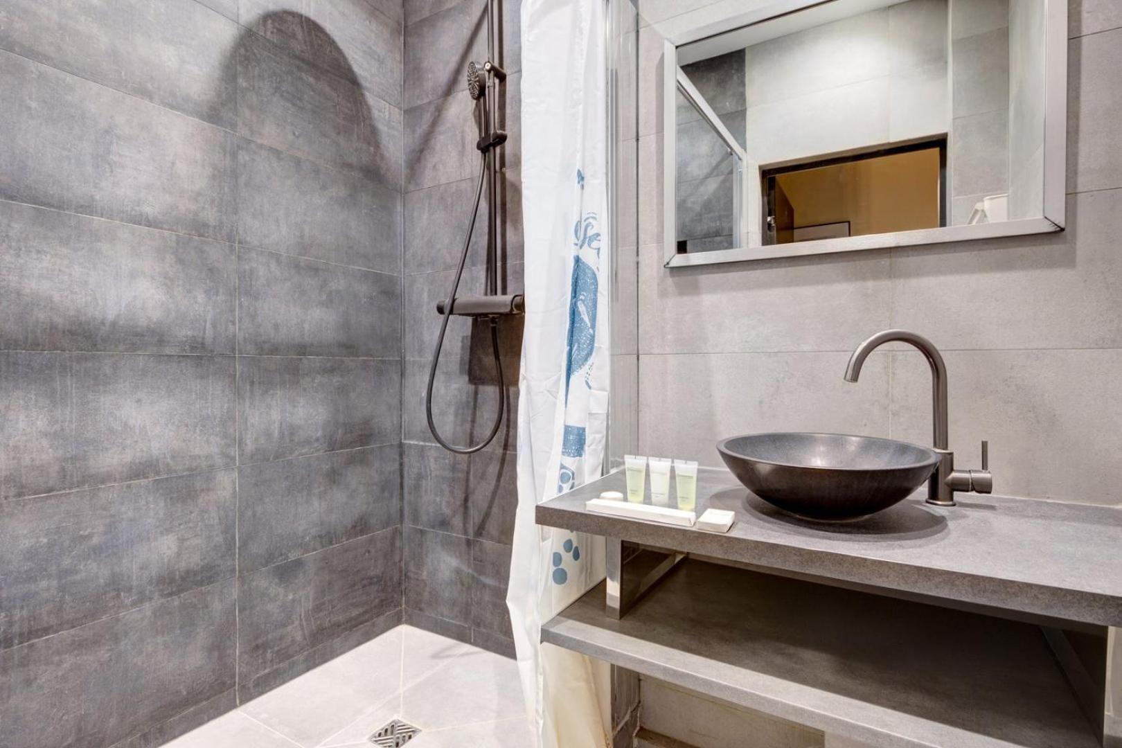 Bluestay 60 - Superbe A * Paris